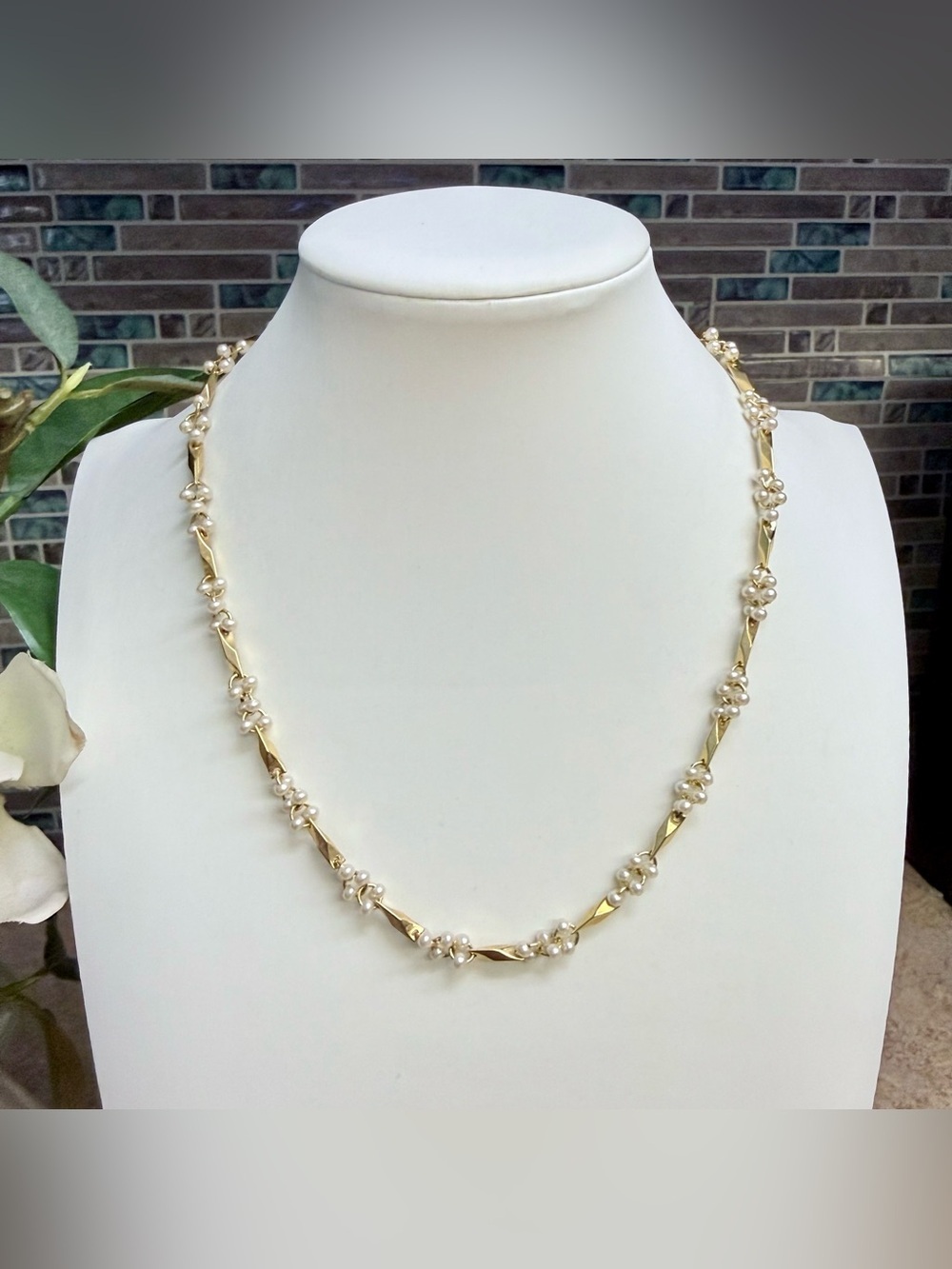 Vintage seed pearl and gold bar necklace